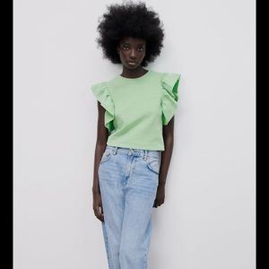 Zara ruffle sleeves L
